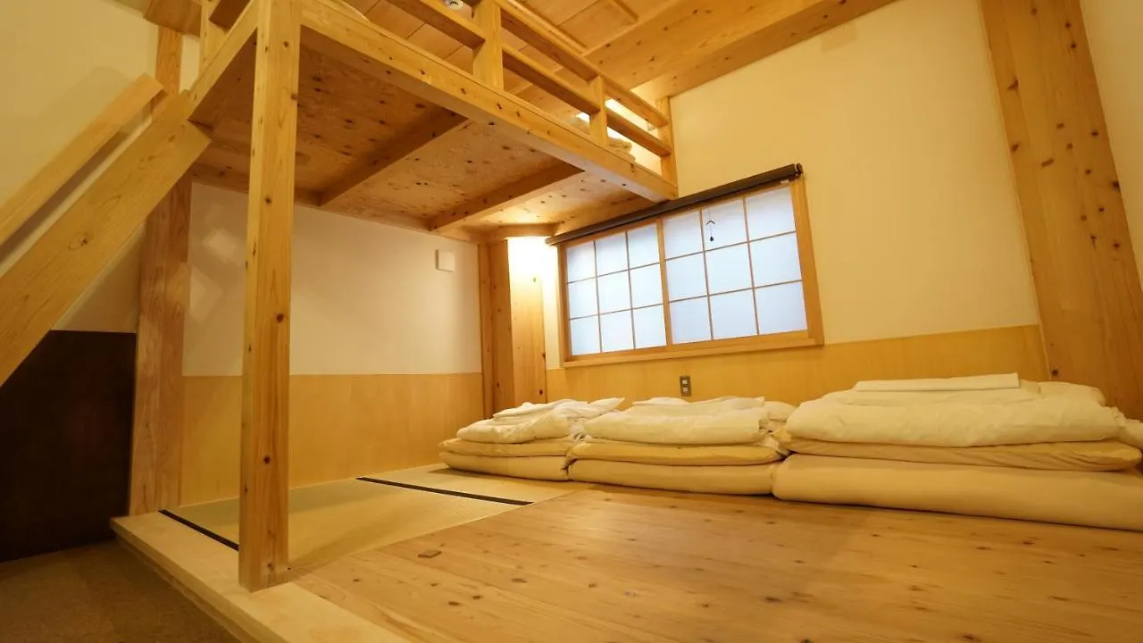 Poly Hostel 2 Namba Osaka