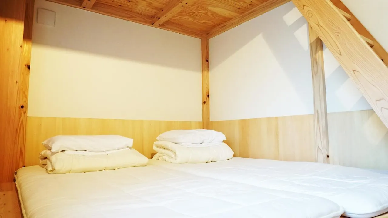 Poly Hostel 2 Namba Osaka 0*,  Japan