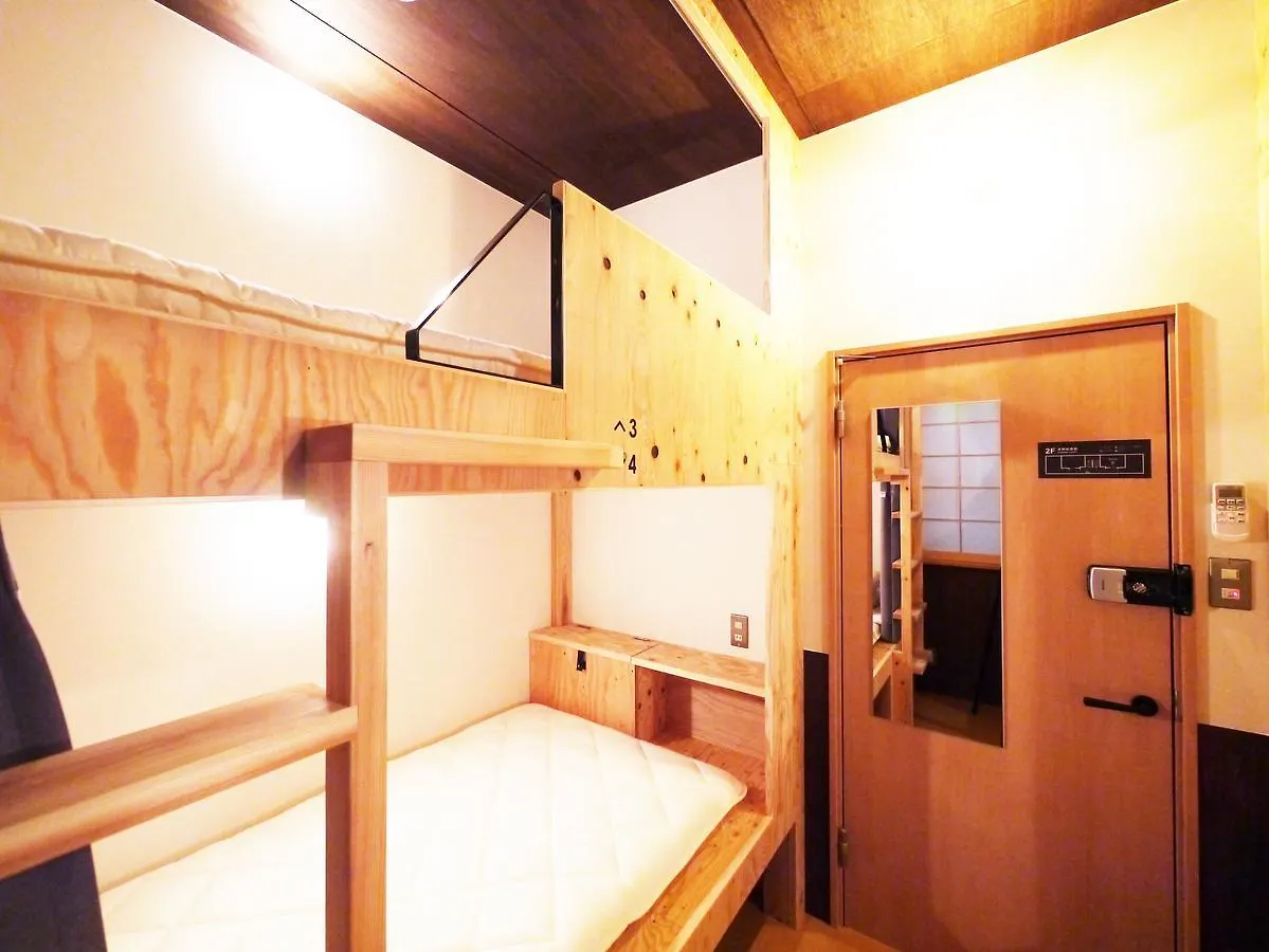 Apartment Poly Hostel 2 Namba Osaka