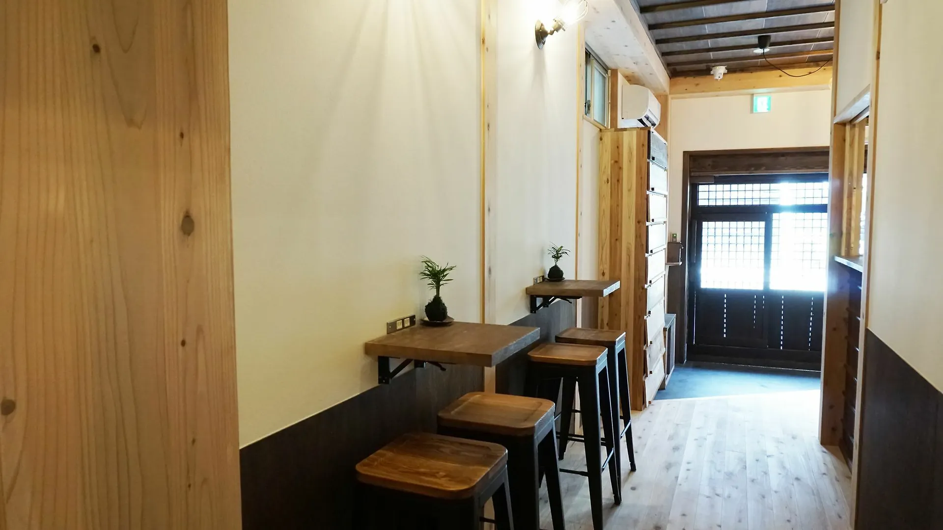 Apartment Poly Hostel 2 Namba Osaka